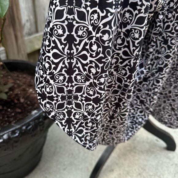 Kim Rogers Black and White Patterned Maxi Dress - Picture 5 of 6